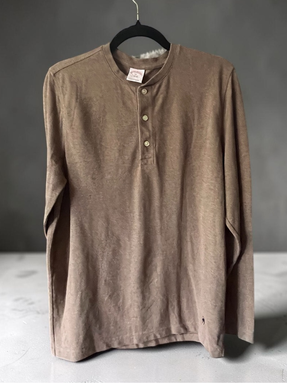 Brooks Brothers 1818 Men’s Cotton Henley Long Sleeve Shirt Brown Size M